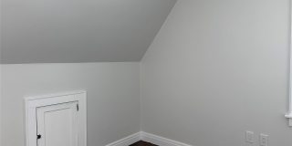 39 Adams Street Gallery 7