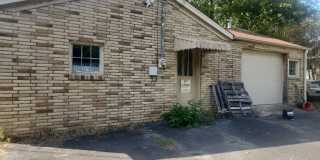 501 West Main Street -- Storage Garage - 1 Gallery 1