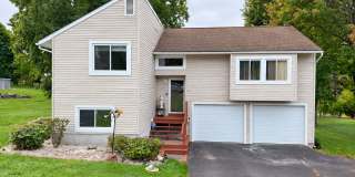 Fully Furnished South Windsor Contemporary House Gallery 1