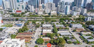 900 SW 5th Ave Gallery 5