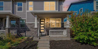 Beautiful Newer 3-Bedroom Home in Horizon Uptown – Convenient to DIA, E-470 & Buckley SFB Gallery 1
