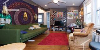 Huge 4 bed in Allston Gallery 3