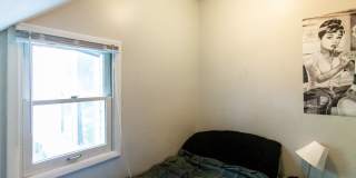 PRELEASING for AUGUST! Close to Campus Gallery 9