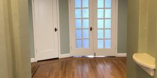 3222 Folsom Street Gallery 17