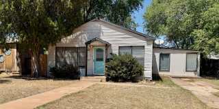 Adorable 3/2 with 2 Living Areas Close to Tech and Medical District! Gallery 1