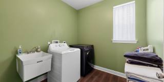129 MERIDIAN Boulevard Gallery 17