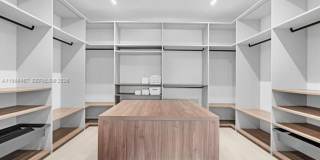 493 Holiday Dr #0 HALLANDALE BEACH, FL 33009 Gallery 32