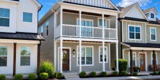 Luxury 4-Bedroom Home with Resort-Style Pool Access Near Tennessee Tech Gallery 1