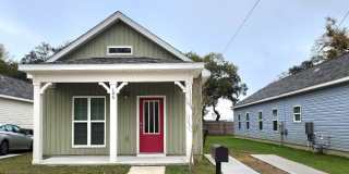 106 S G St Gallery 1