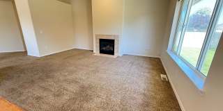 3 Bedroom, 2 Bath Home Available! Gallery 5