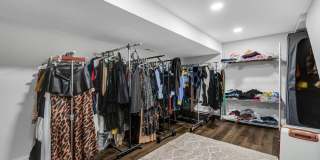 10904 GAINSBOROUGH Road Gallery 32
