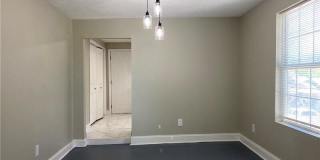 1000 West 53rd Street - Lower Unit Gallery 16