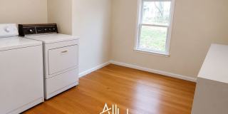 210 Raymond Avenue - Unit B Gallery 15