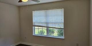 $1550 - 3/2/1 - Great Location Duplex B Section Gallery 11