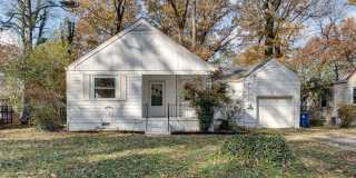 Beautiful Country Style 2 Bedroom 1.5 Bathroom House Gallery 1