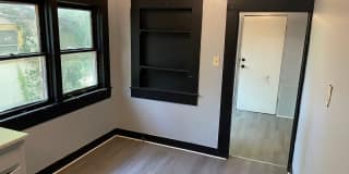 2 Bedroom Home in Queensborough 2 Bedroom Home in Queensborough Gallery 7