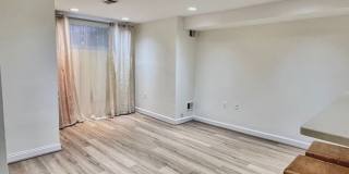 Columbia Heights| 900 sqft 2bd, 1bth|Townhouse English Bsmt Apt| Shared Back Patio Gallery 4