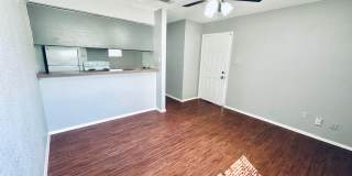 Awesome open Studio Apartments Close to Downtown Gallery 13