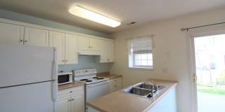 Liberty Square Townhome with Fenced Yard! Gallery 12