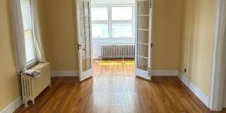 28 Hobbie Street Gallery 6