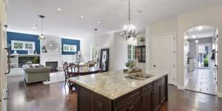 Luxury Living in Minnetonka – 6BR Home in Prime  Location Gallery 13