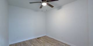 RENOVATED 4/2 in Walkable Location, Stainless Steel Appliances, & Garage/Workshop! Available NOW for $1850/month! Gallery 34