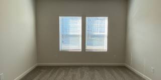 Room in 4 Bedroom Home at Tears Ln Gallery 22