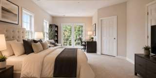 1600 REGENT MANOR Court Gallery 15