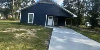 Quiet Country Living Gallery 1