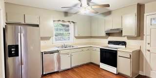 7616 Idlewild Road Gallery 1