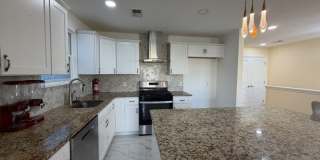 171 Camden St, Apt 2 Gallery 4