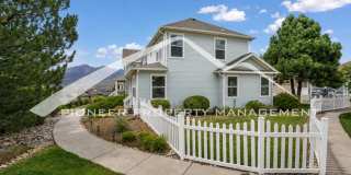 Charming 3 Bedroom Home with Stunning Mountain Views, AC, Oversized 1 Car Garage Gallery 1