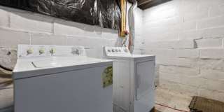 Charming 3BR House in Syracuse Gallery 31