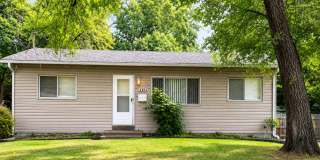 Renovated 2 Bed / 1 Bath Home – Half Off Deposit – Section 8 & Housing Vouchers Welcome! Gallery 1