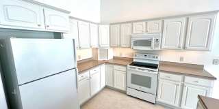 Dog Friendly 3 bed 2 bath Home Dog Friendly 3 bed 2 bath Home Gallery 4
