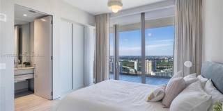 18975 E Collins Ave Gallery 31