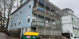 228 - 230 West School Street Gallery 1