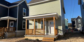 1043 Laramie Gallery 1