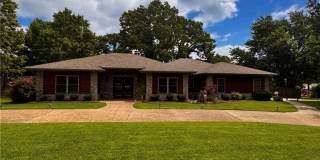 723 Lakeview Drive 723 Lakeview Drive Gallery 1