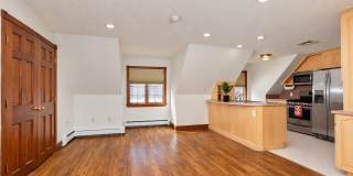 124 Gardiner Road Gallery 1