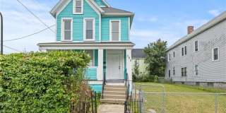 385 7th Street unit: Lower Gallery 1