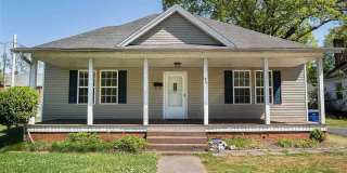 Comfortable Living in a Convenient Location Gallery 1