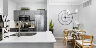 The Beverly at Shadow Lake Gallery 1