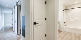 NOW LEASING - GALLERY GARDEN APTS Gallery 171