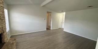 PRELEASING FOR MID AUGUST! Cozy 3/2 in the Heart of South Austin! Gallery 10