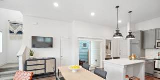 25532 Two Creeks Gallery 1