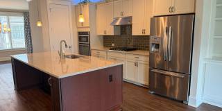 3 Bed/3.5 Bath Townhome For Lease Within Walking Distance to Downtown Woodstock Gallery 5
