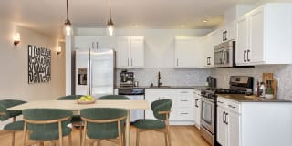 Hanna Heights Gallery 3