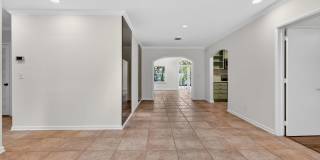 606 Paulina Road Gallery 13