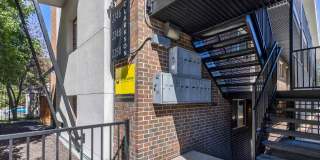 2246-2250 Clarkson Gallery 6